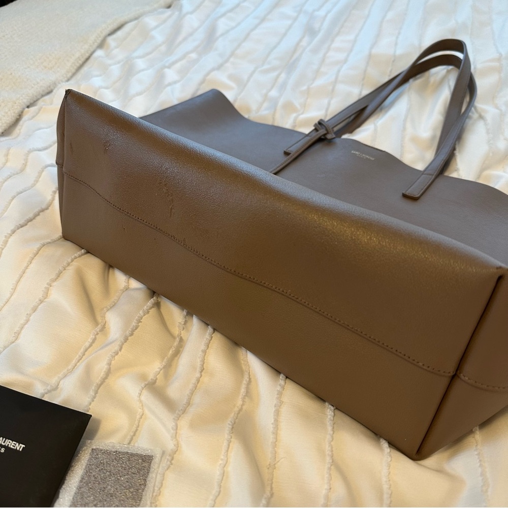 Saint Laurent East West Tote - Picture 5 of 17